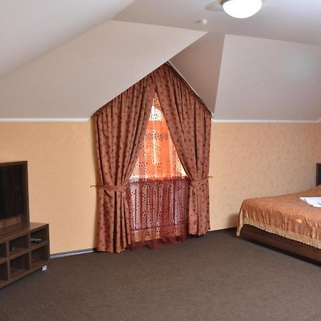 Tropicana Inn Уральск Экстерьер фото